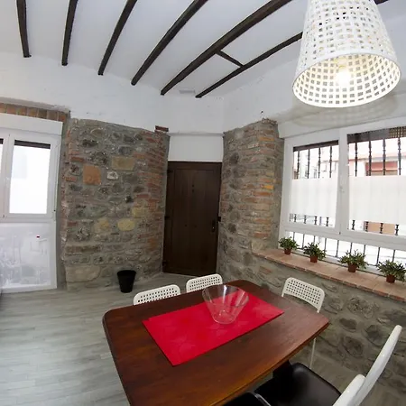 Andra Mari Apartamentu Turistikoak Daire Bermeo