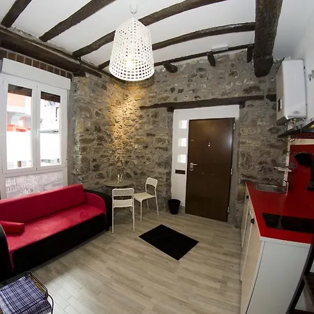 Andra Mari Apartamentu Turistikoak