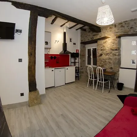 Andra Mari Apartamentu Turistikoak * Bermeo