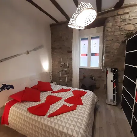 Daire Andra Mari Apartamentu Turistikoak