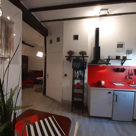 Andra Mari Apartamentu Turistikoak Daire Bermeo