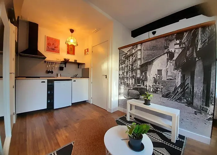 Andra Mari Apartamentu Turistikoak * Bermeo