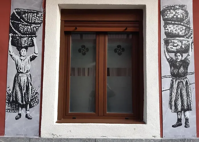 Andra Mari Apartamentu Turistikoak Bermeo