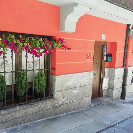 Andra Mari Apartamentu Turistikoak