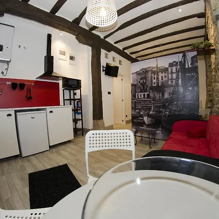 Andra Mari Apartamentu Turistikoak * Bermeo