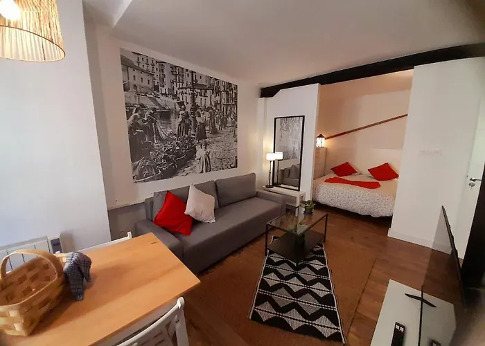 Andra Mari Apartamentu Turistikoak *