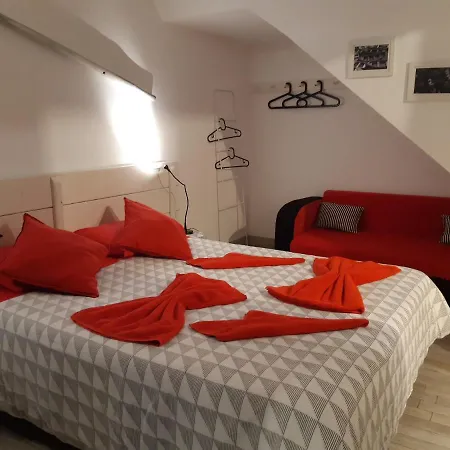 Andra Mari Apartamentu Turistikoak Апартаменты Бермео